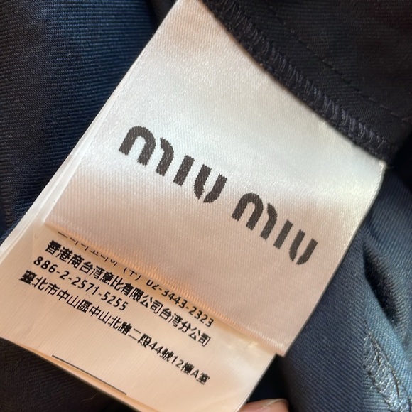 Miu Miu Navy Pleated Skirt, size 38 - Picture 4 of 4